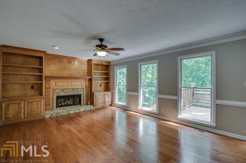 4635 Settles Point Rd, Suwanee, GA 30024 photo 4