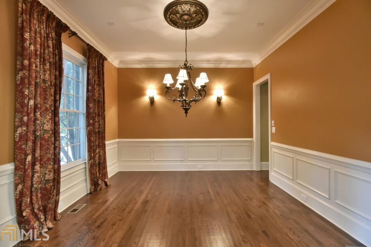 7870 Georgetown Cir, Suwanee, GA 30024 photo 4