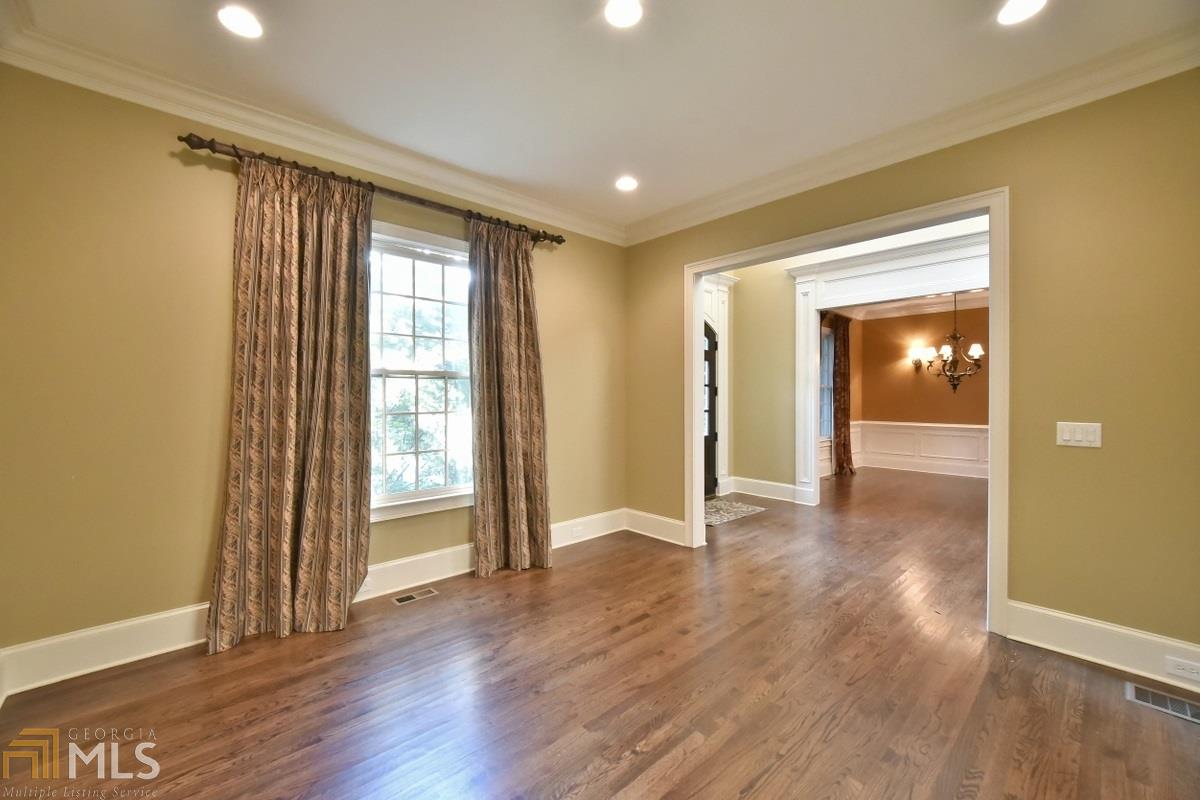 7870 Georgetown Cir, Suwanee, GA 30024 photo 5