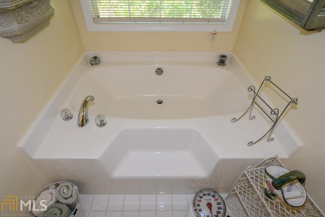 35 Spring Valley Cv, Covington, GA 30016 photo 19