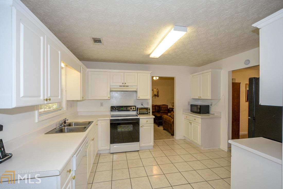 35 Spring Valley Cv, Covington, GA 30016 photo 6