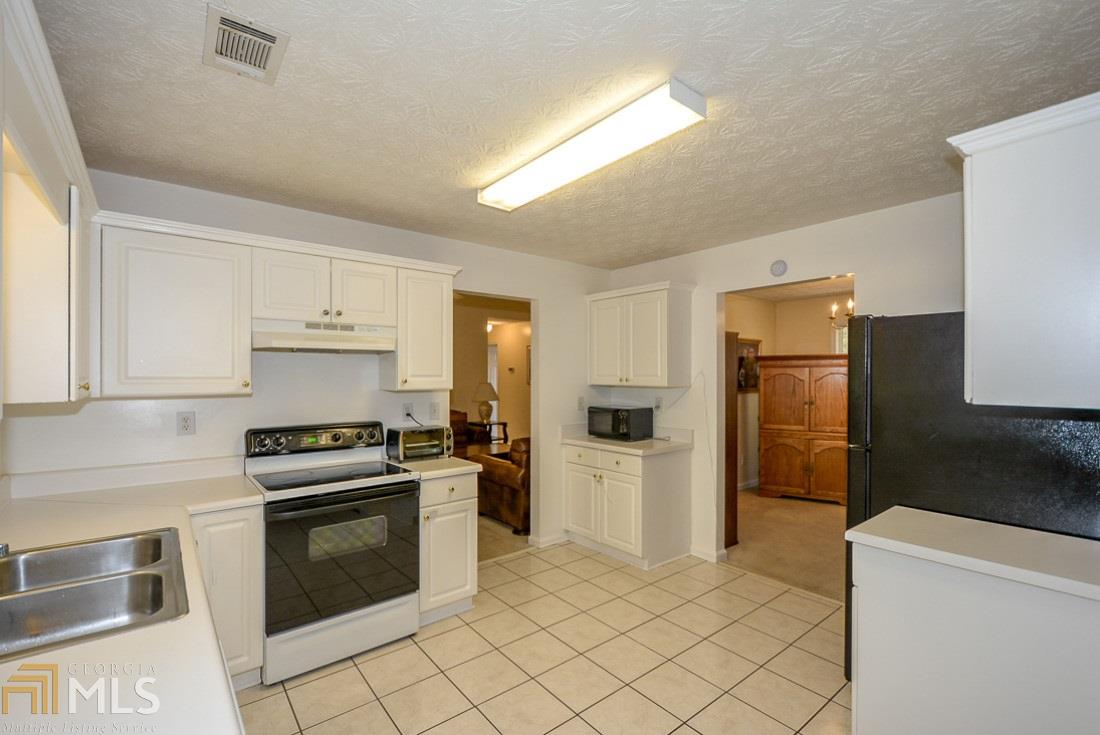 35 Spring Valley Cv, Covington, GA 30016 photo 8