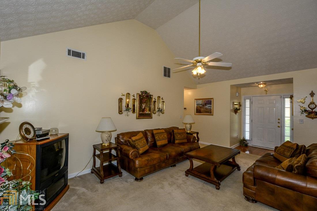 35 Spring Valley Cv, Covington, GA 30016 photo 12