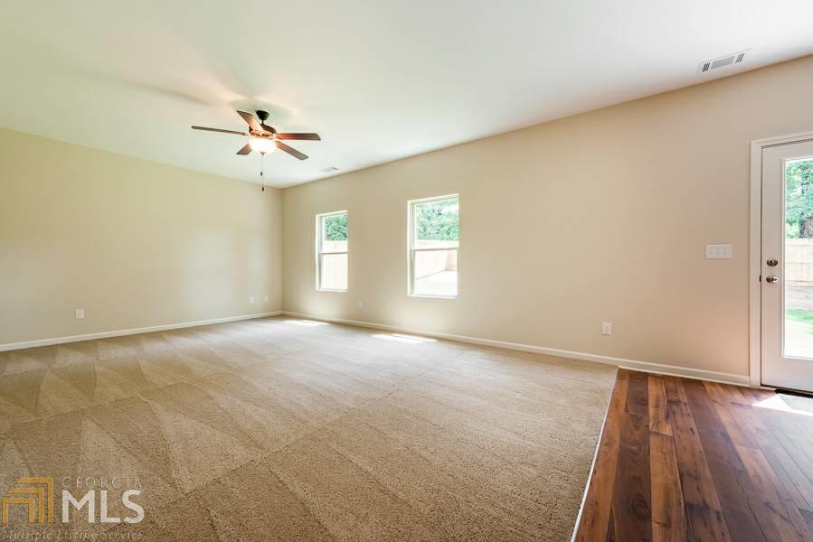 1111 Sutherland, Winder, GA 30680 photo 3