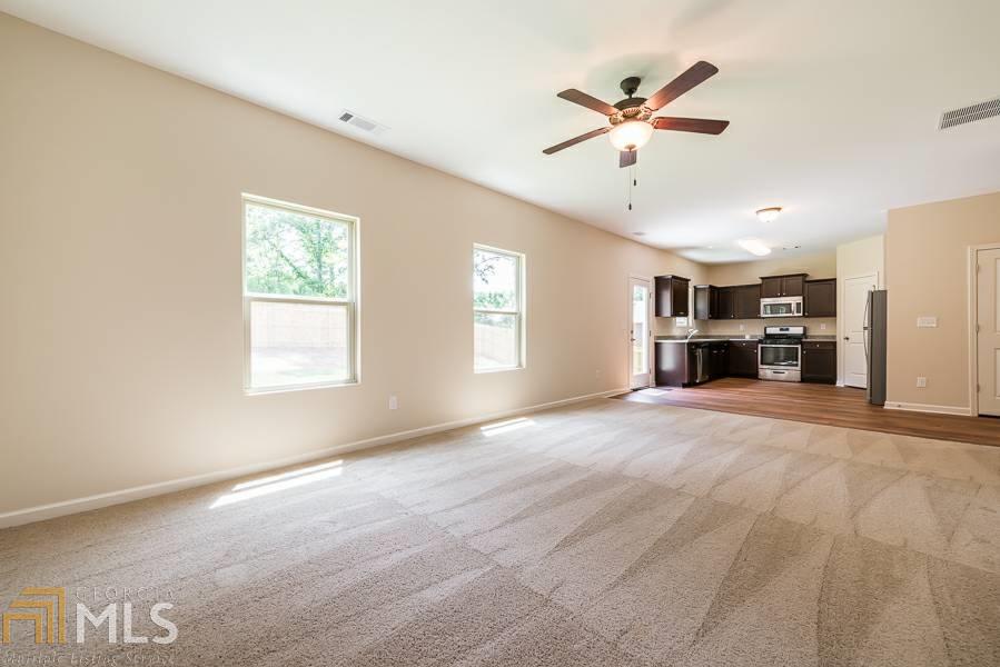 1111 Sutherland, Winder, GA 30680 photo 4
