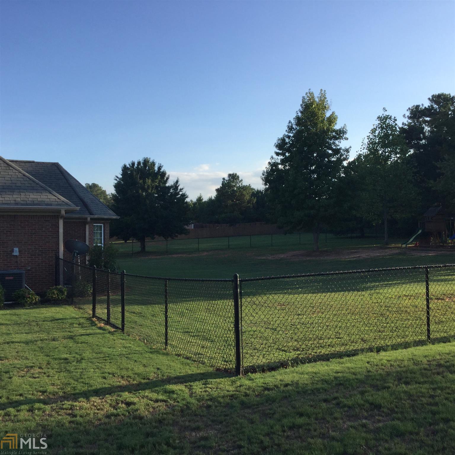 201 Hummingbird Ct, Hampton, GA 30228 photo 5