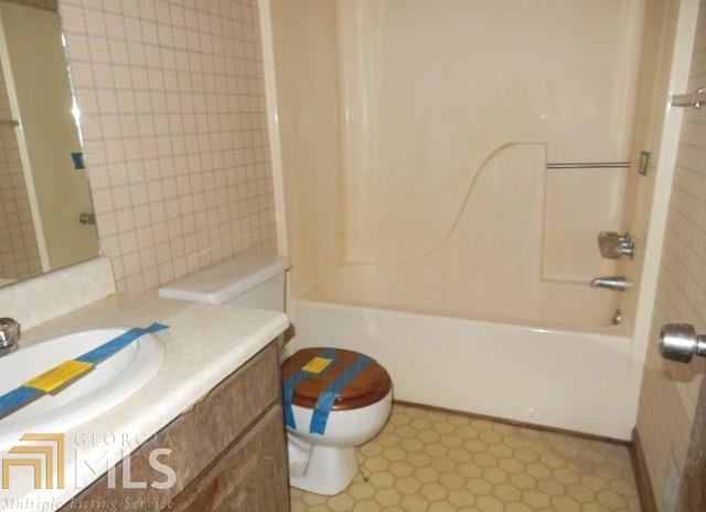 122 Caldwell Dr, Hampton, GA 30228 photo 9