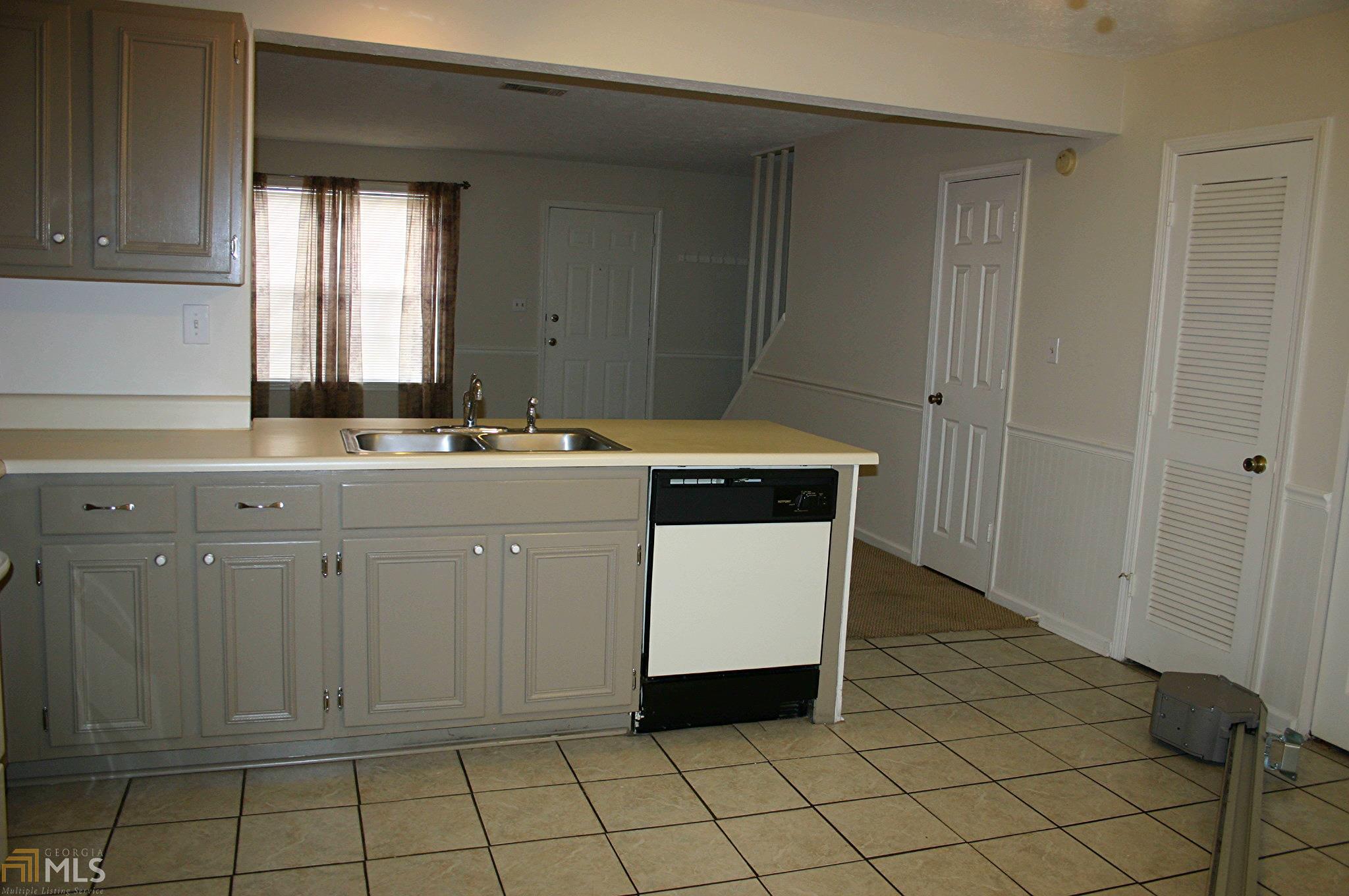 404 Bainbridge Dr, Mcdonough, GA 30253 photo 9