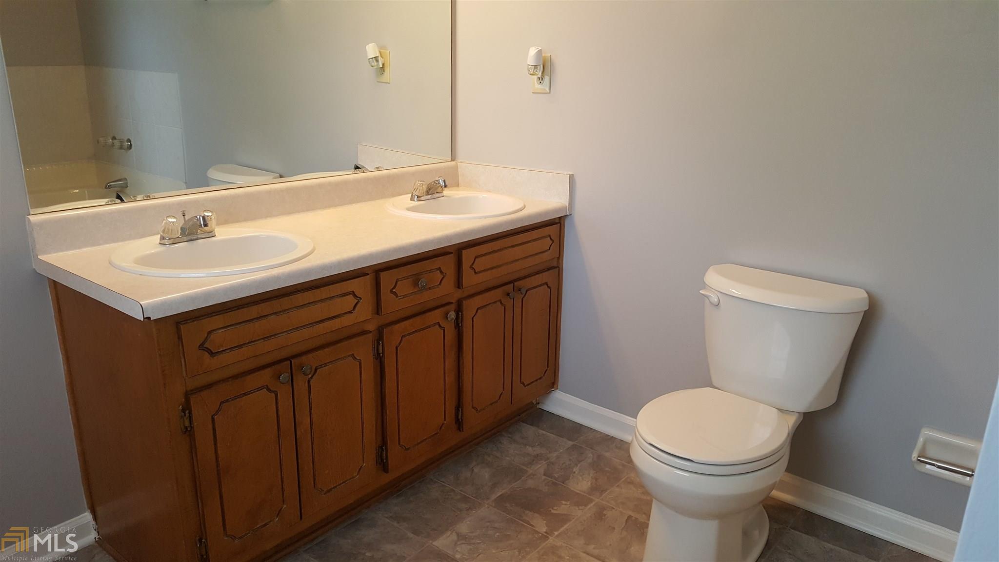 1918 Old Rex Morrow Rd, Morrow, GA 30260 photo 16