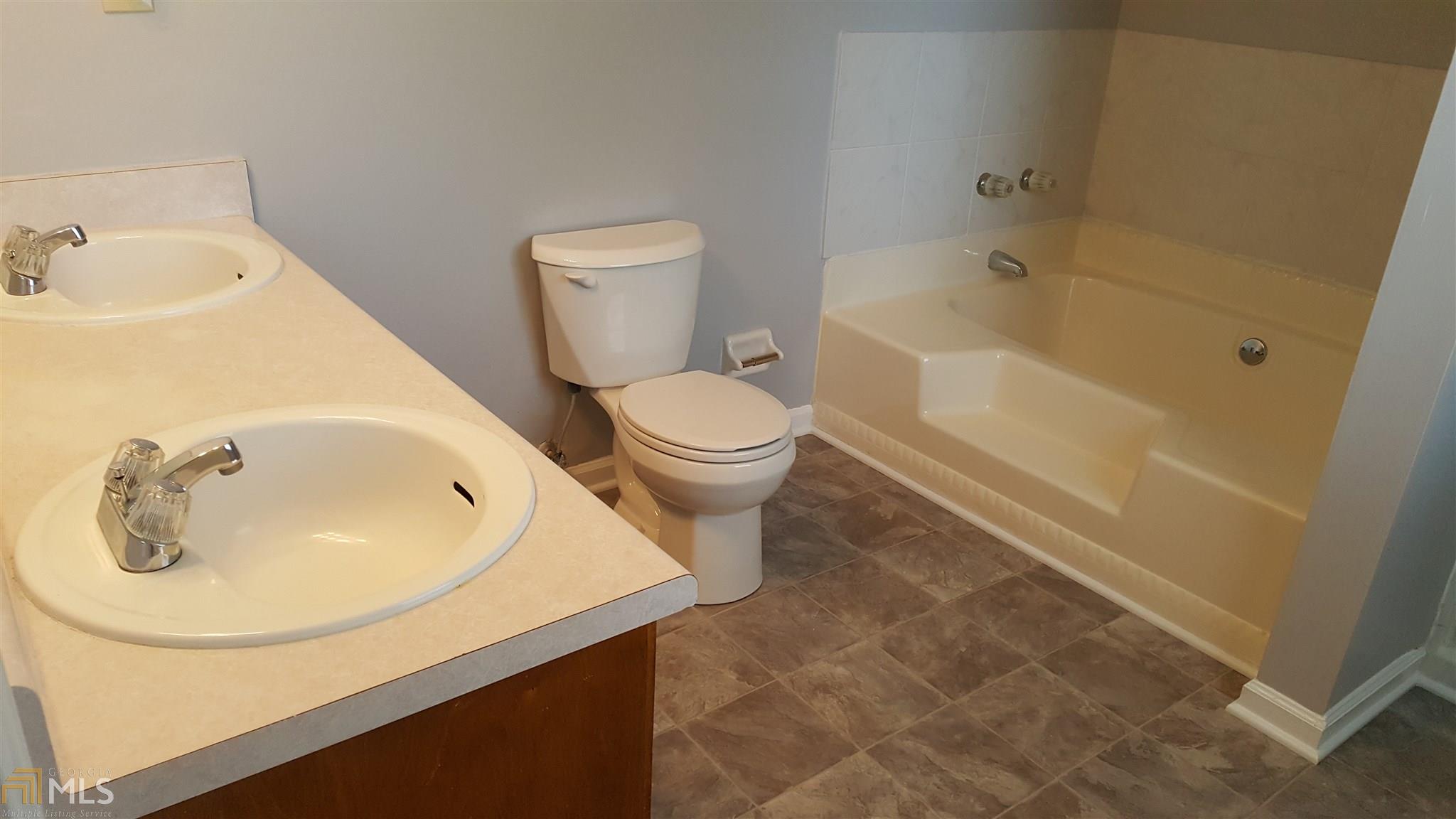 1918 Old Rex Morrow Rd, Morrow, GA 30260 photo 14