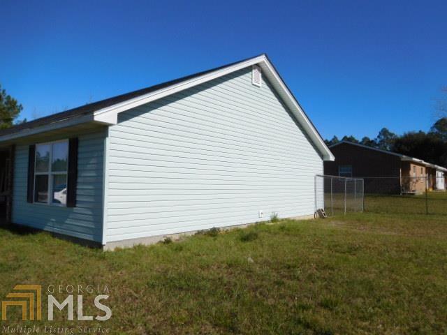 387 Burton, Nahunta, GA 31553 photo 2