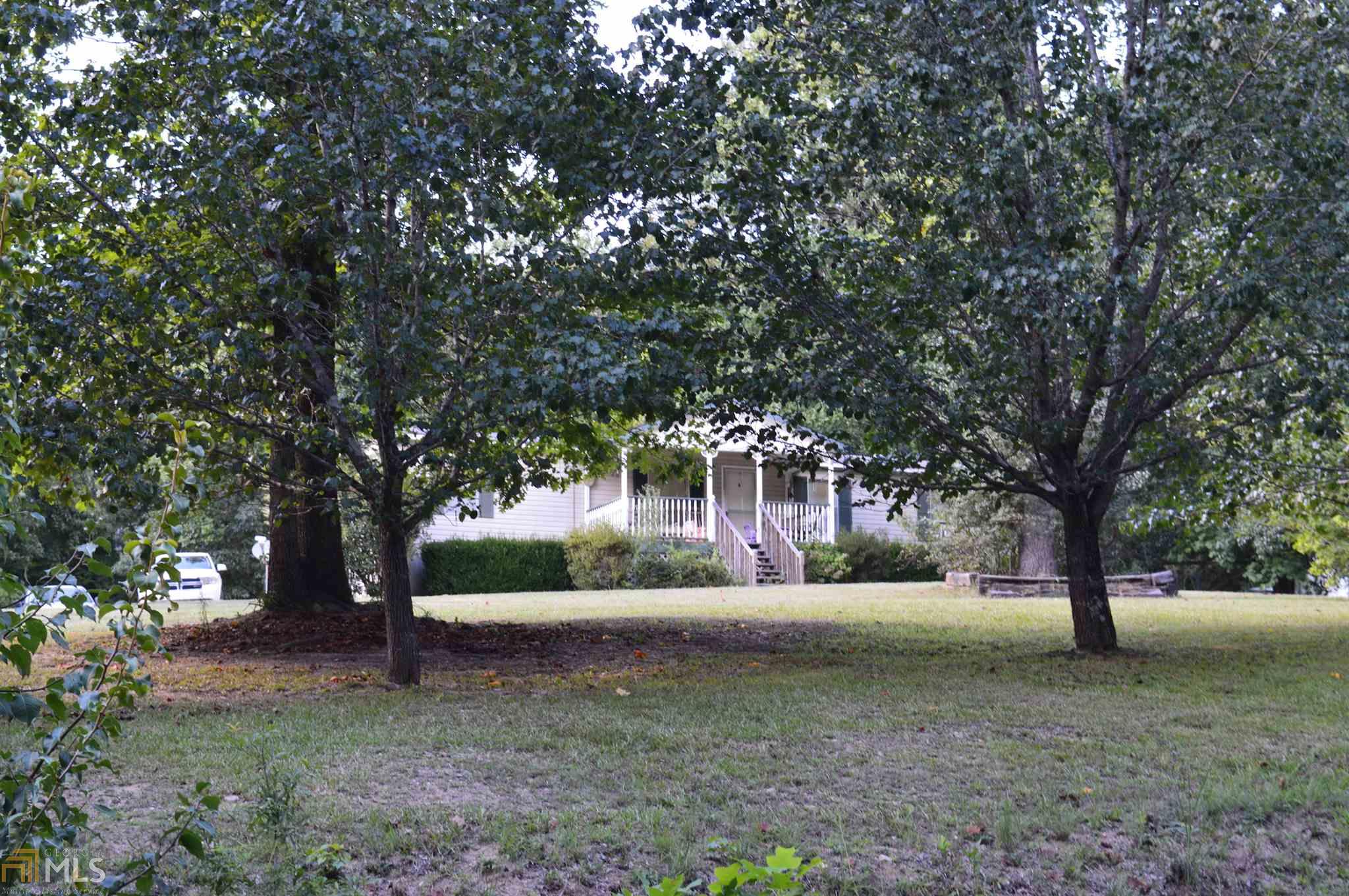 1663 Thomas Dr, Hoschton, GA 30548 photo 1