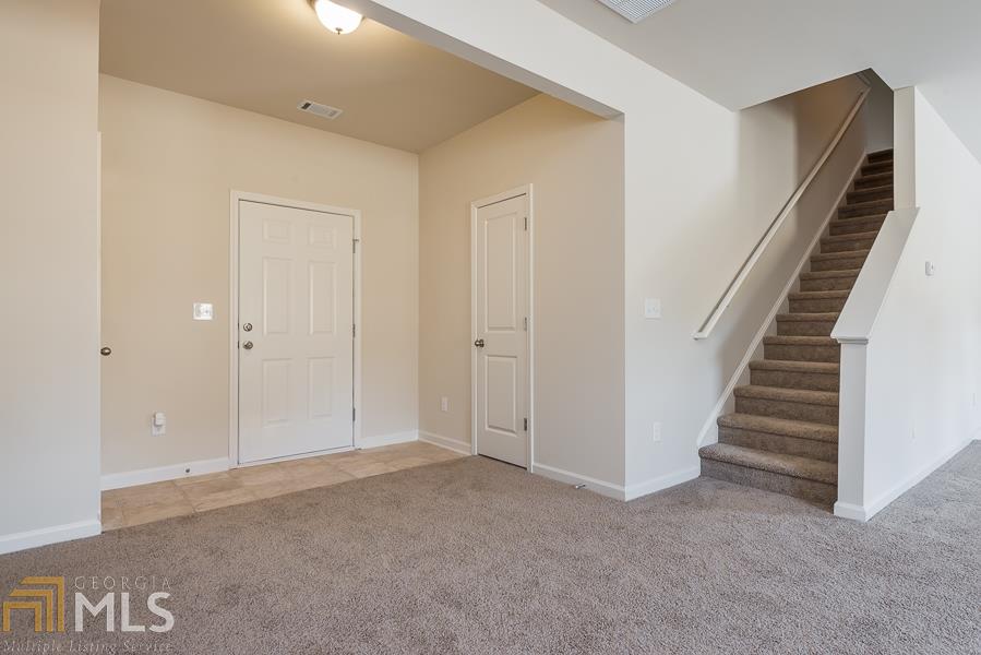 1081 Sutherland Dr, Winder, GA 30680 photo 2