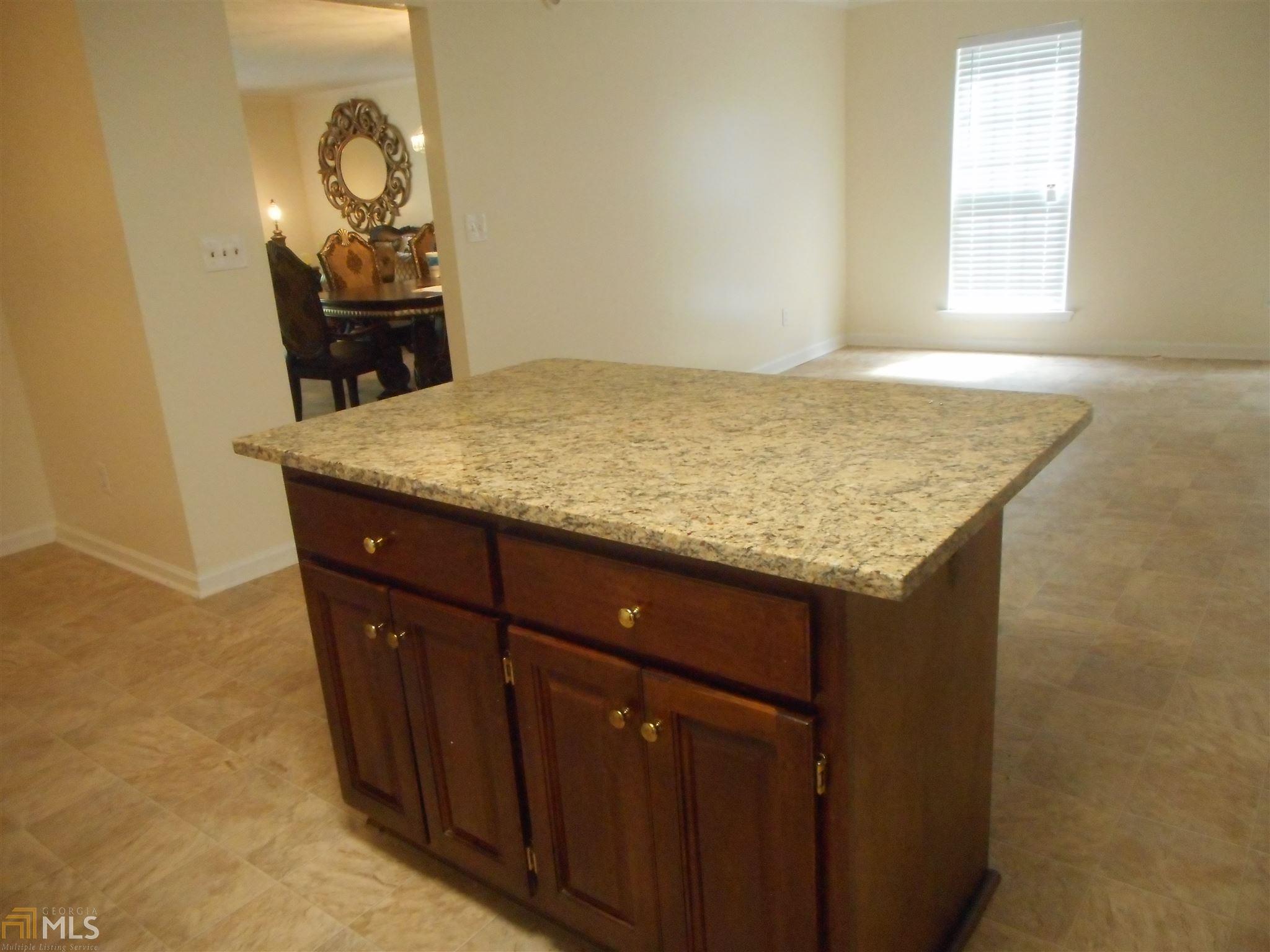 281 Almond Rd, Lagrange, GA 30241 photo 8