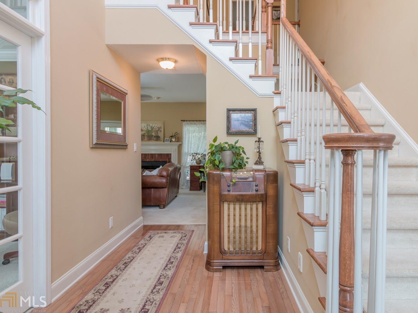 512 Ruby Ln, Canton, GA 30114 photo 2