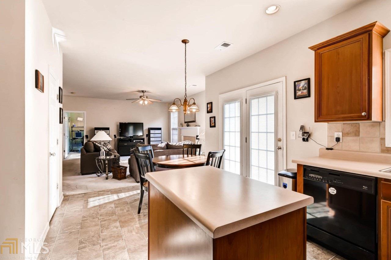 1008 Maple Leaf Dr, Mcdonough, GA 30253 photo 14