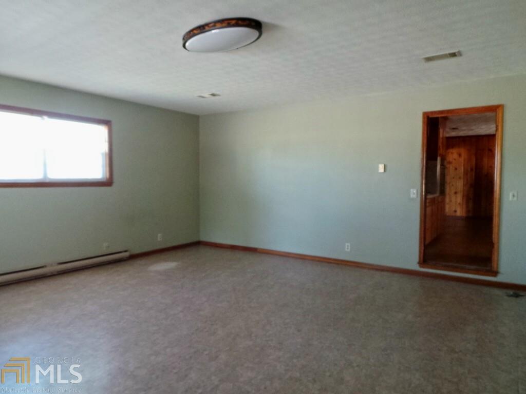 3218 Hamilton Rd, Lagrange, GA 30241 photo 3