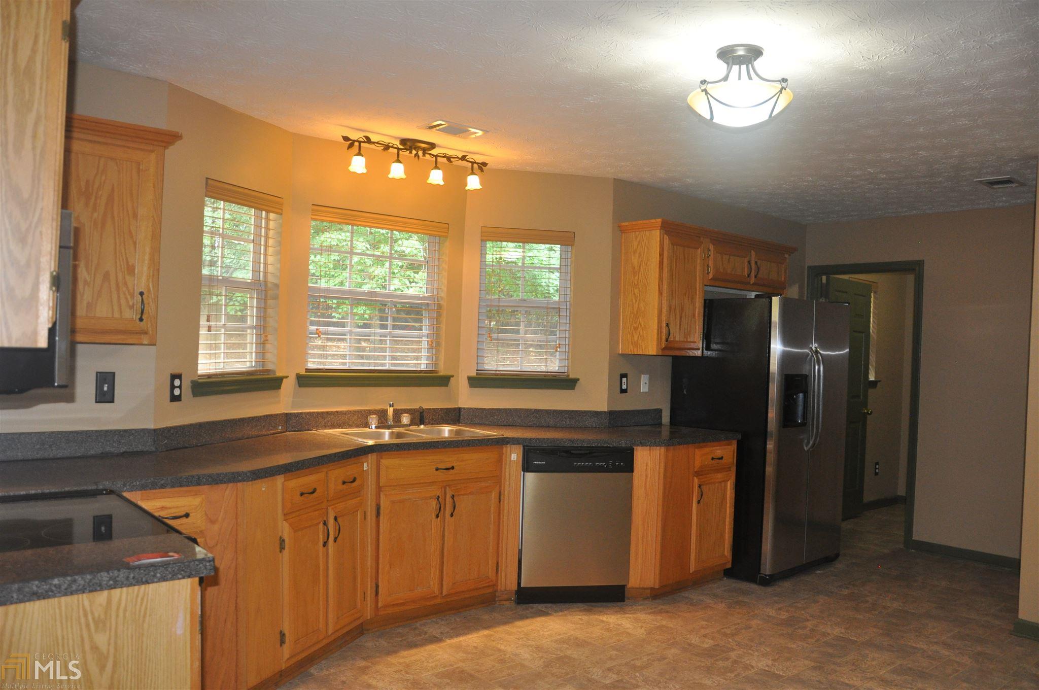 290 Mountainview Dr, Covington, GA 30016 photo 3
