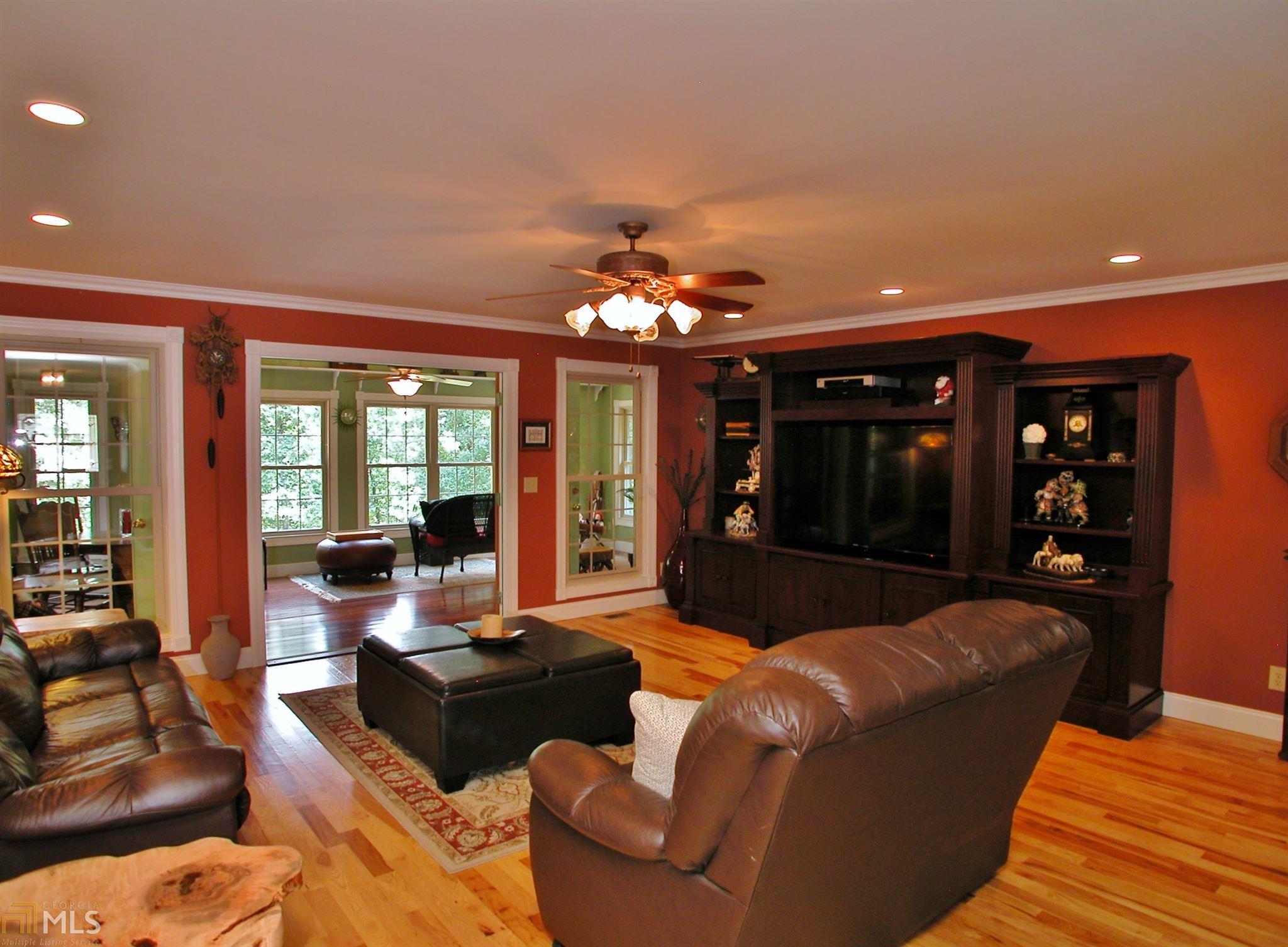 288 Miner Pt, Clarkesville, GA 30523 photo 8