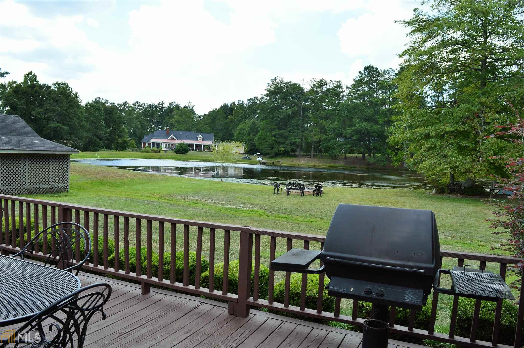 112 Cherokee Dr, Barnesville, GA 30204 photo 4