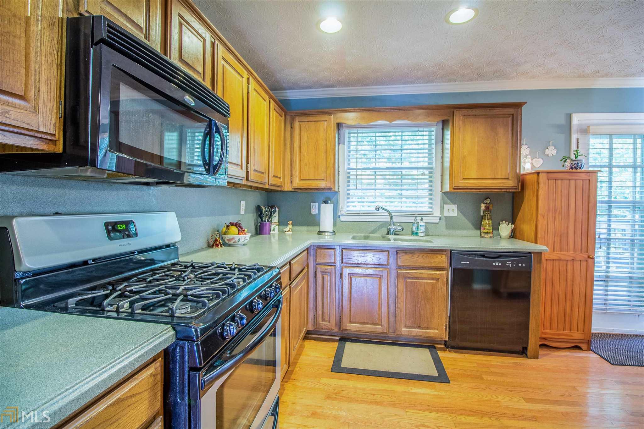2010 Pendleton Pl, Suwanee, GA 30024 photo 9