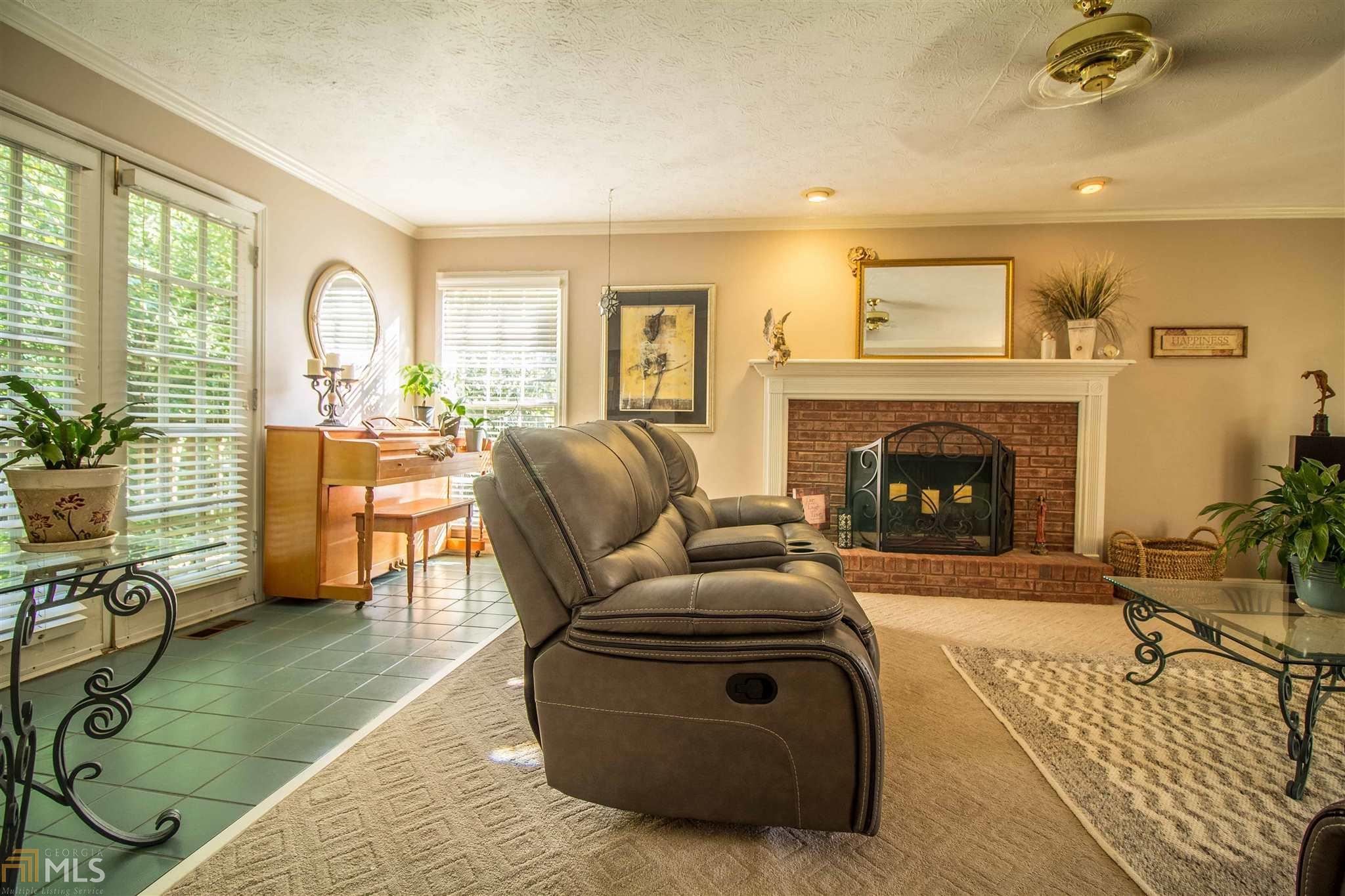 2010 Pendleton Pl, Suwanee, GA 30024 photo 13