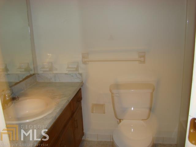 105 Hidden Pines Dr, Covington, GA 30016 photo 10