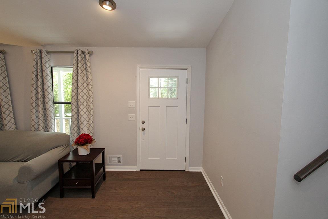 3067 Meadow Lark Dr, Duluth, GA 30096 photo 2