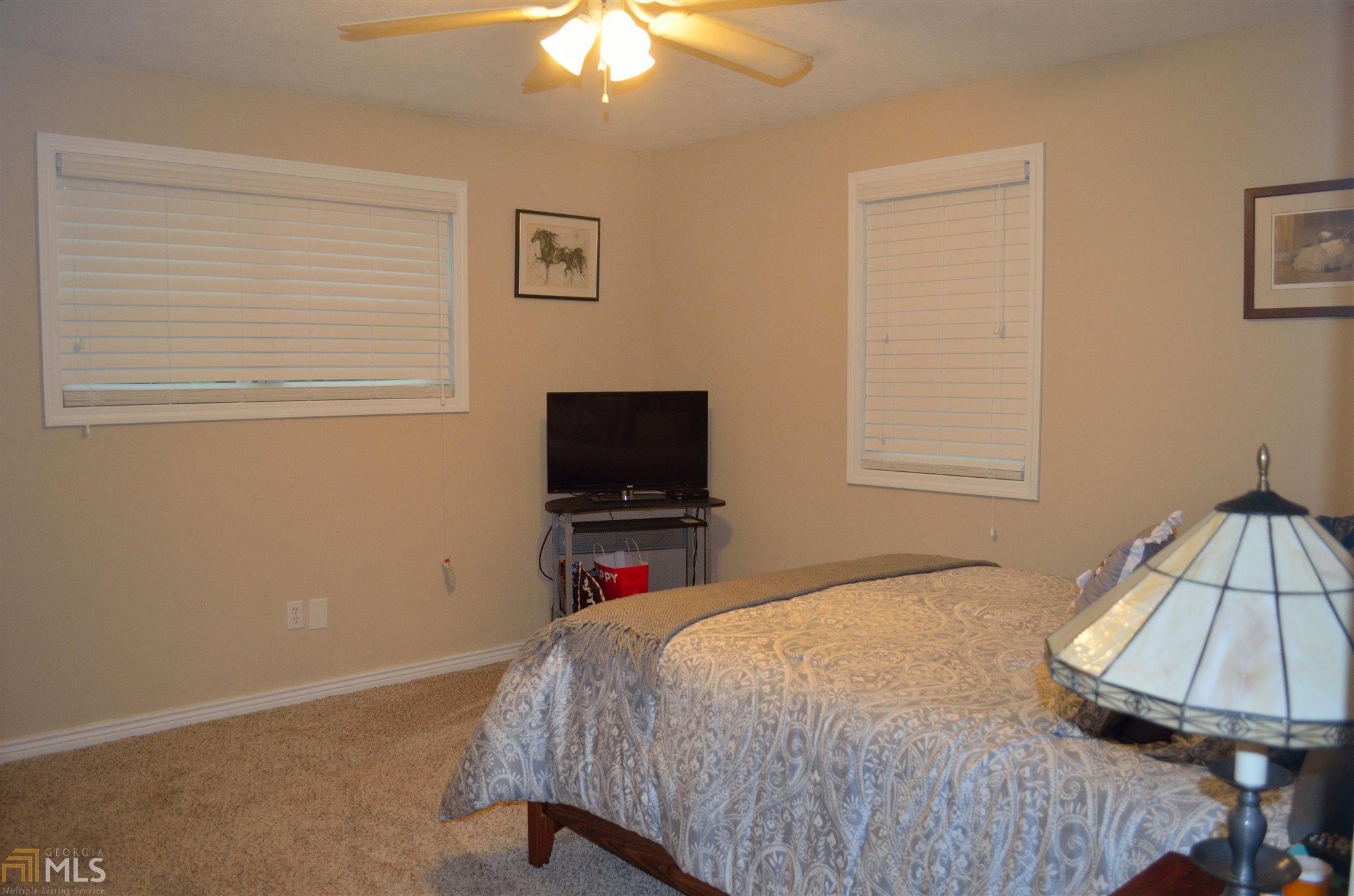 57 Minish Dr, Commerce, GA 30529 photo 5
