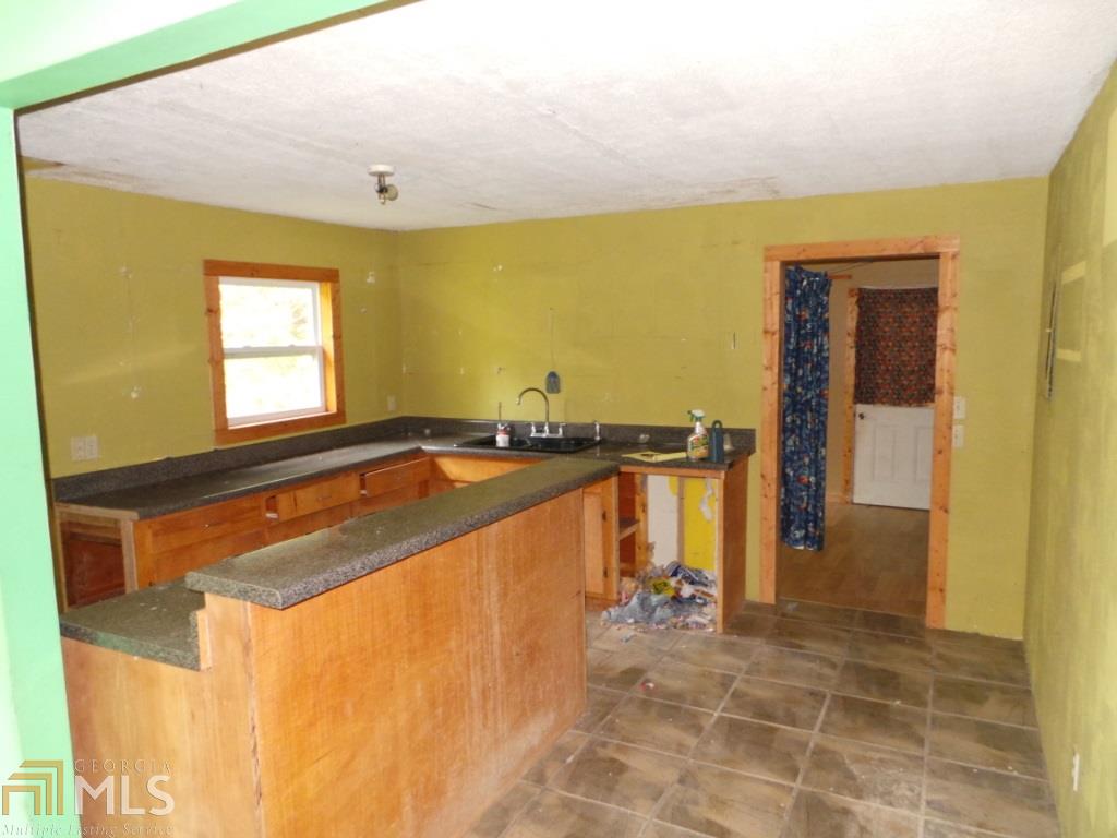 1308 Antioch Rd, Lagrange, GA 30240 photo 5