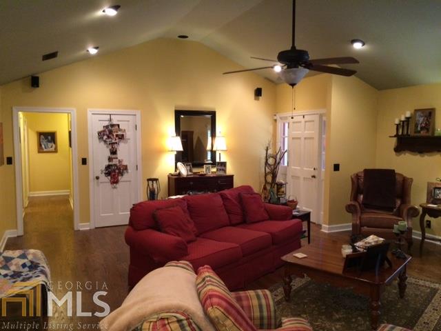 106 Willowcrest Way, Lagrange, GA 30240 photo 3