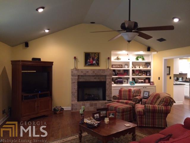 106 Willowcrest Way, Lagrange, GA 30240 photo 2