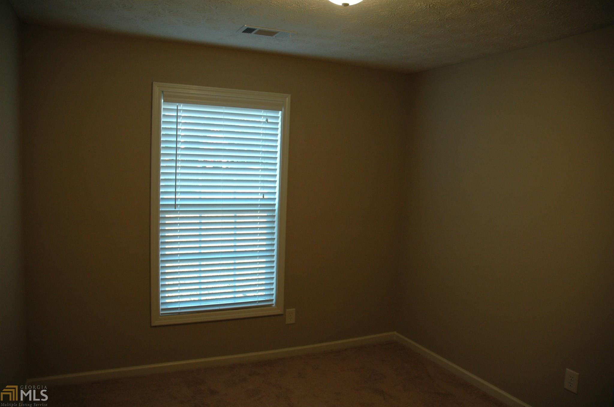 216 Cosby Dr, Lagrange, GA 30240 photo 8