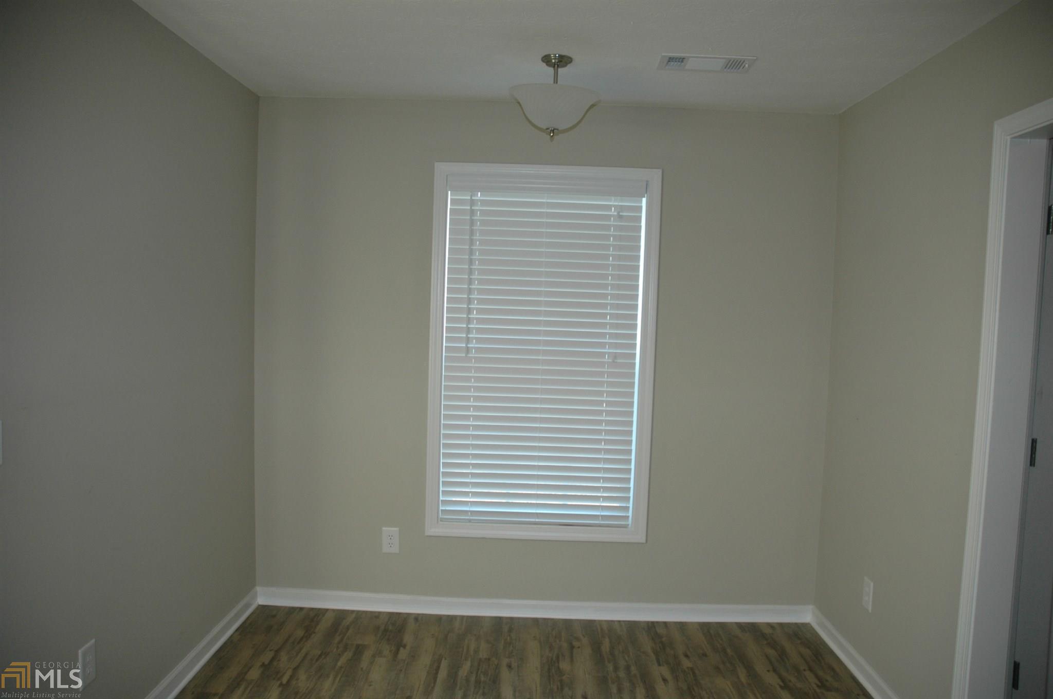 216 Cosby Dr, Lagrange, GA 30240 photo 3