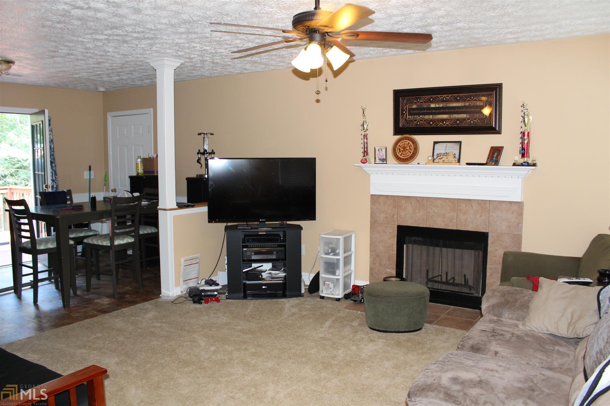 241 Barber St, Commerce, GA 30529 photo 3