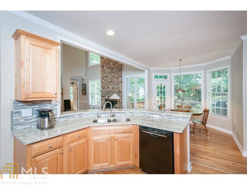 208 Forestview Dr, Suwanee, GA 30024 photo 7