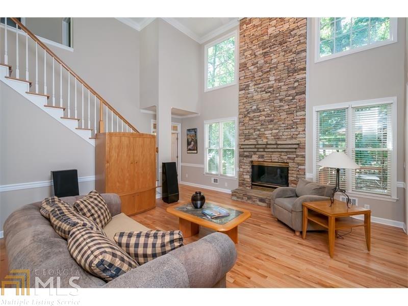 208 Forestview Dr, Suwanee, GA 30024 photo 4