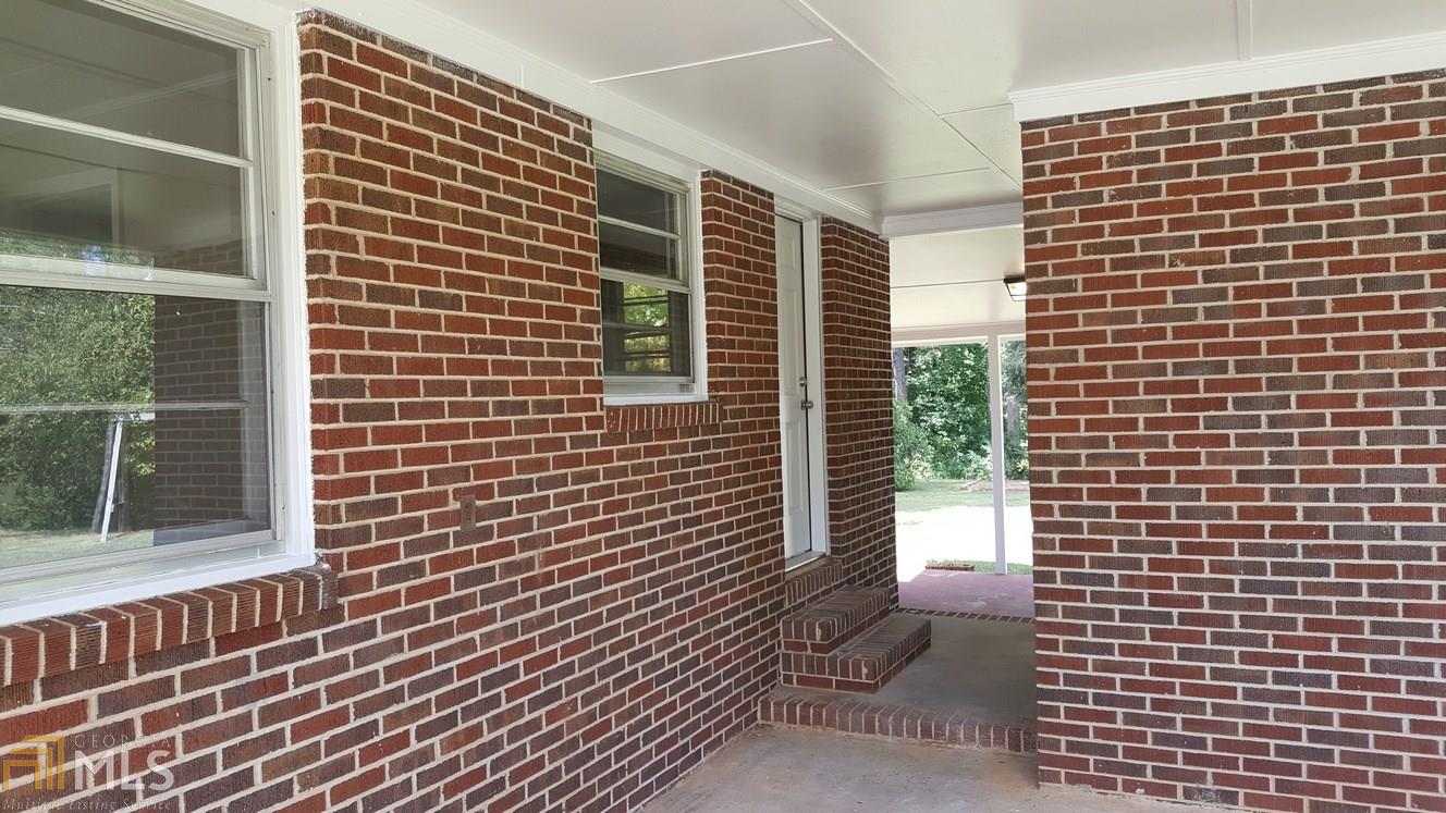 183 Henderson St, Cornelia, GA 30531 photo 3
