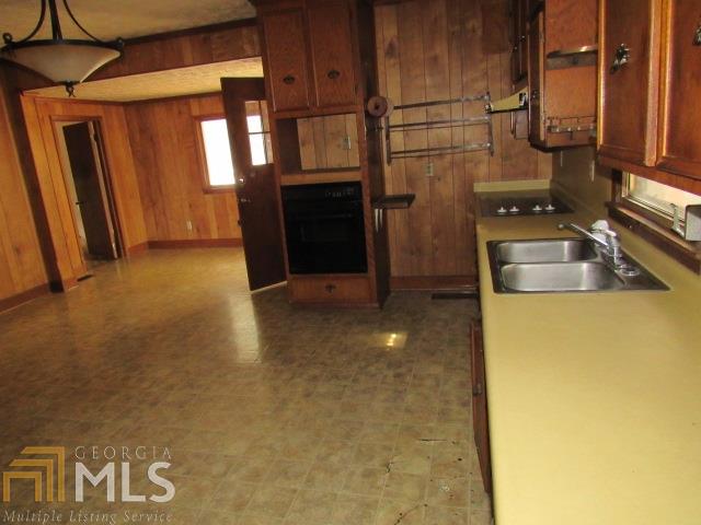 2835 Highway 98 E, Comer, GA 30629 photo 4