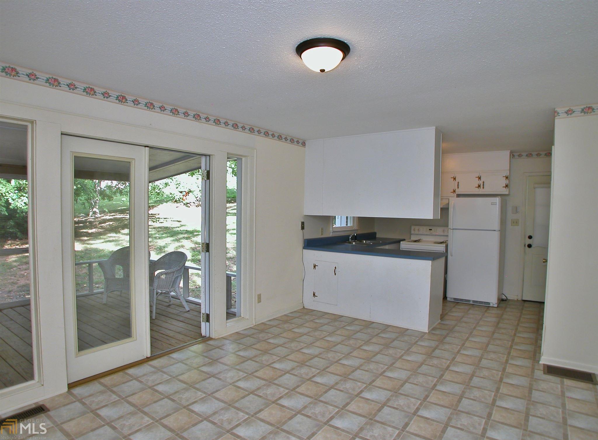 351 Chambers Ave, Cornelia, GA 30531 photo 9