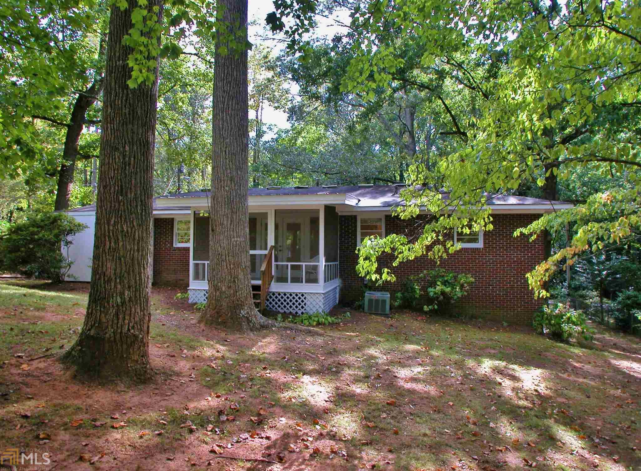 351 Chambers Ave, Cornelia, GA 30531 photo 2