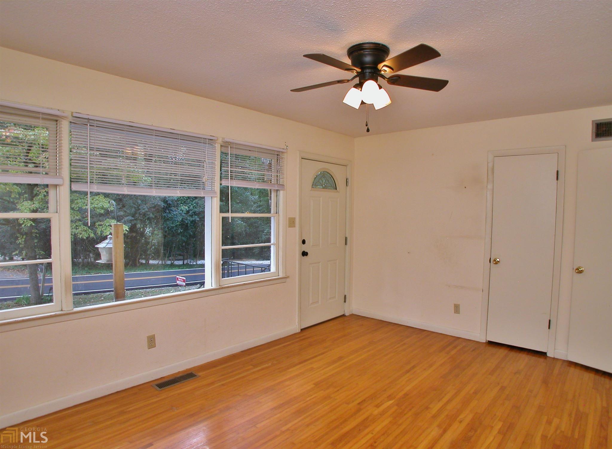 351 Chambers Ave, Cornelia, GA 30531 photo 4