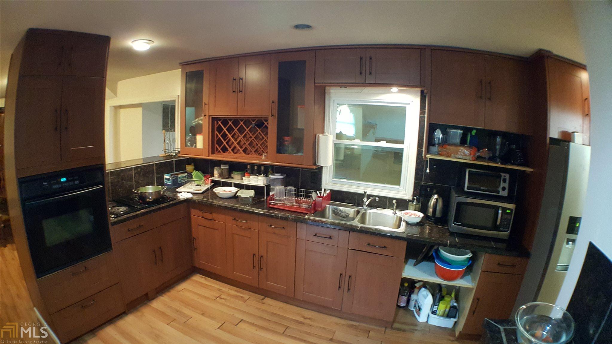982 Laurel Ct, Morrow, GA 30260 photo 4