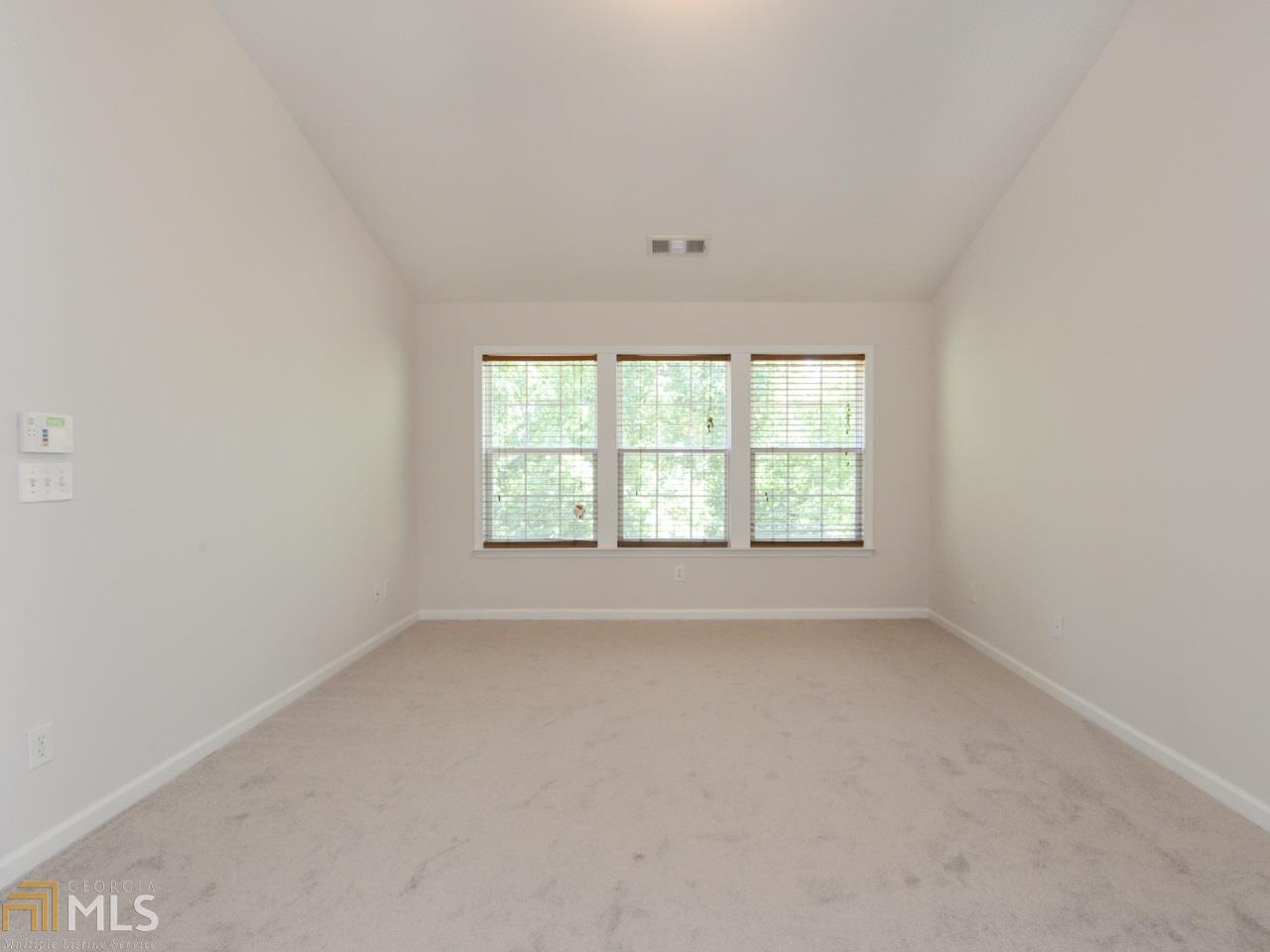 520 Hammersmith Dr, Suwanee, GA 30024 photo 12