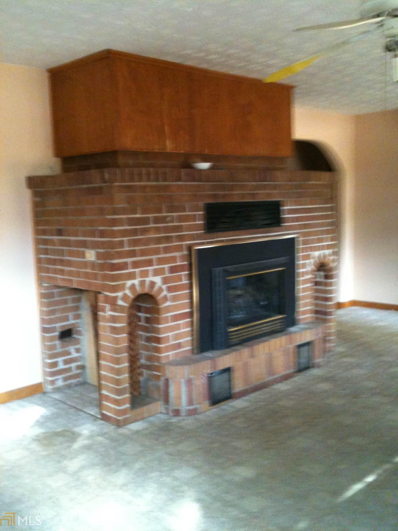 751 Brookhaven Cir, Toccoa, GA 30577 photo 4