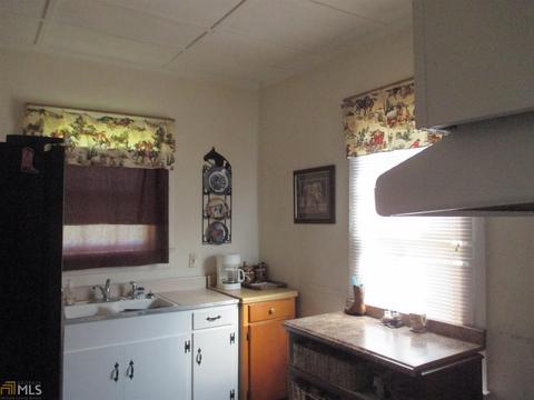 804 S Green St, Thomaston, GA 30286 photo 4