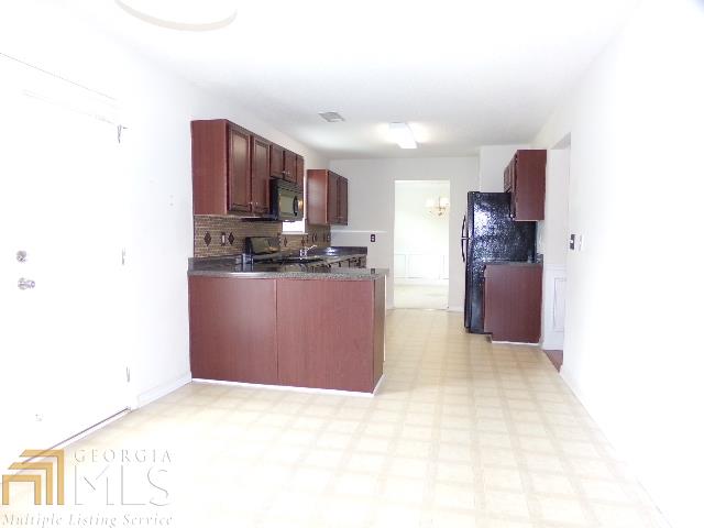 392 Othello Dr, Hampton, GA 30228 photo 11