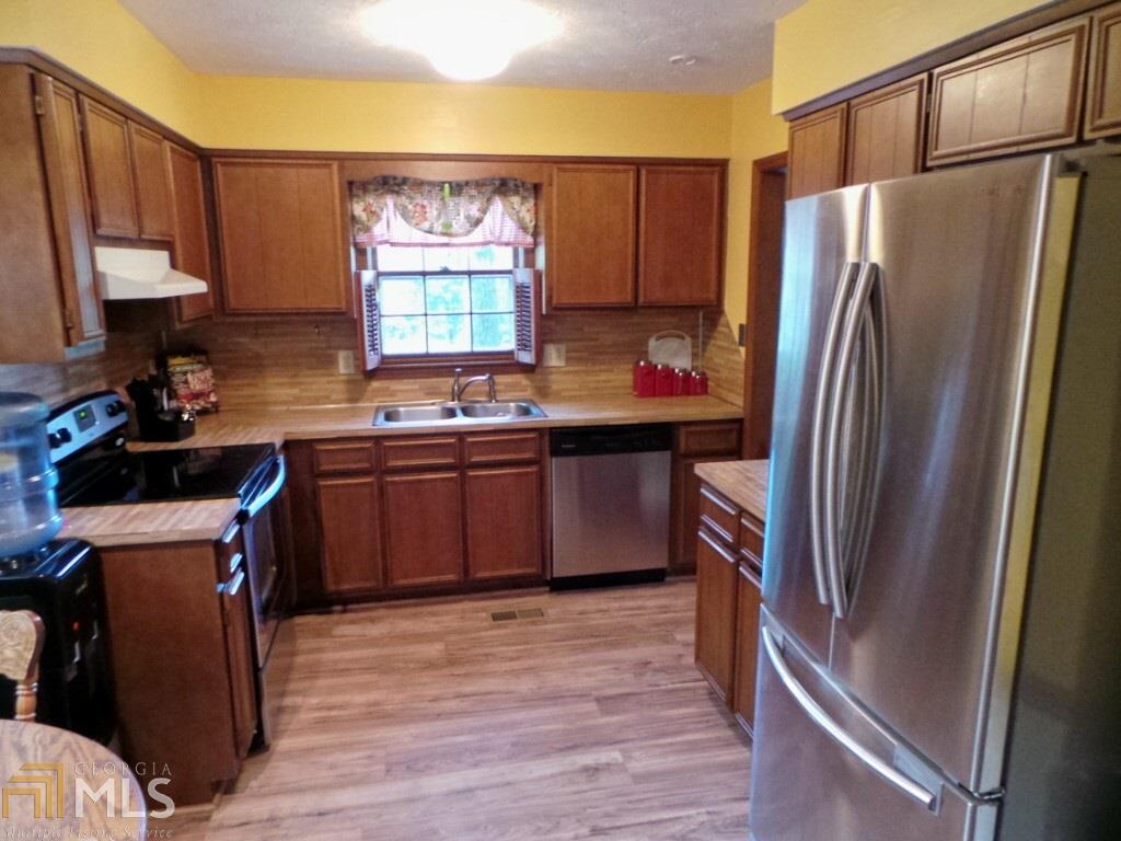 307 Cumberland Dr, Lagrange, GA 30240 photo 3