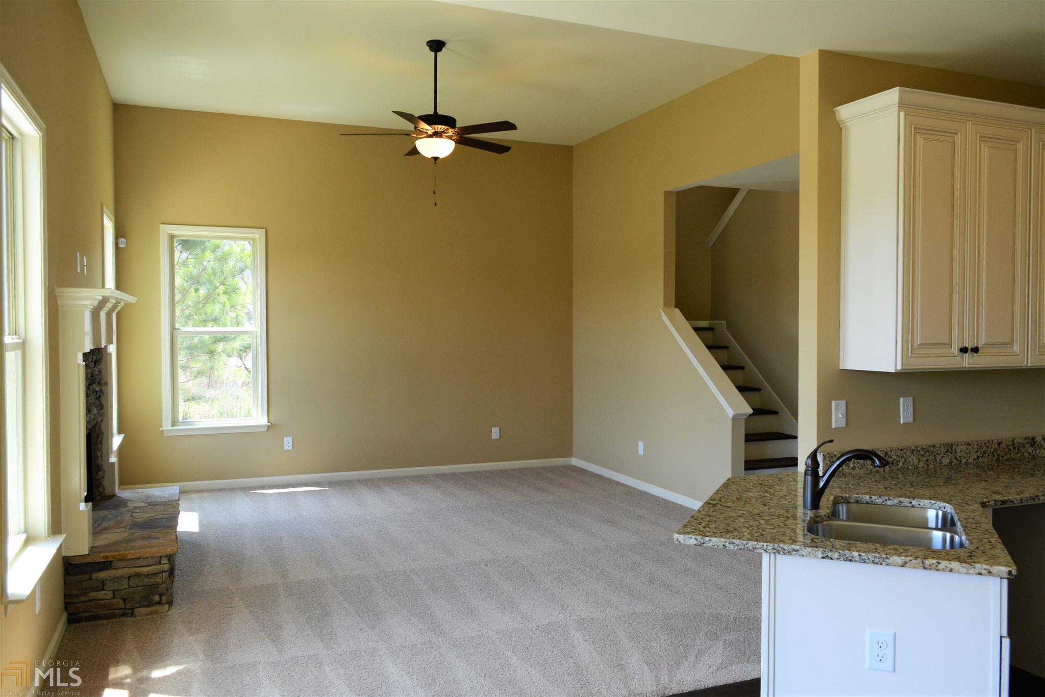 213 N Pointe Dr, Lagrange, GA 30241 photo 8