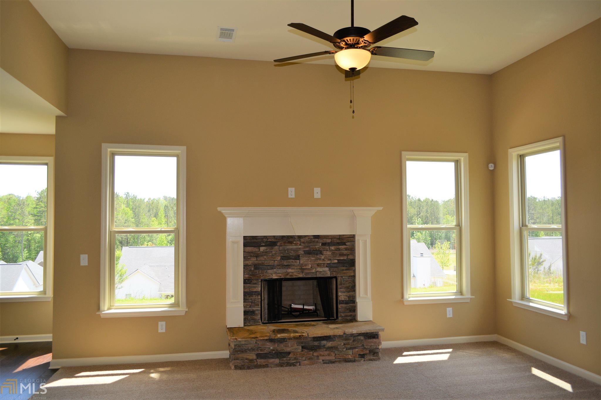 213 N Pointe Dr, Lagrange, GA 30241 photo 12